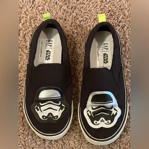 Boys Gap Star Wars sneakers, size 13.